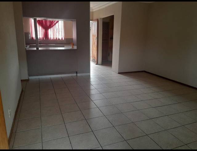 3 BEDROOM PROPERTY TO RENT IN BENDOR